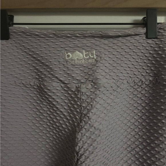 Booty by Brabants Curvy Croco Light Purple Leggings, O/S - Picture 6 of 6